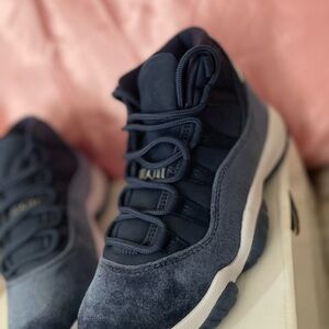 Womens Blue Velvet 11 Sneakers